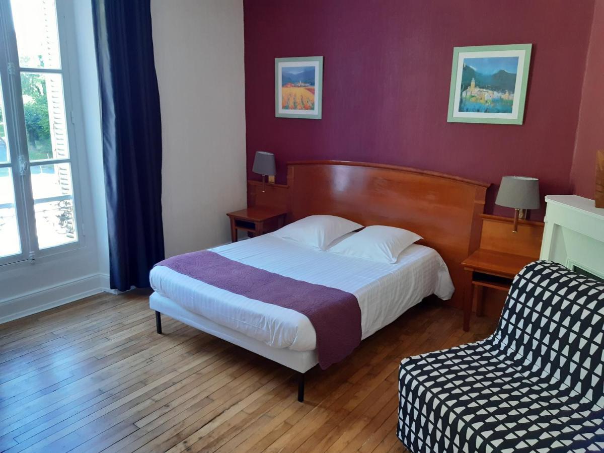 Auberge De La Marquise Arnac-Pompadour Bagian luar foto
