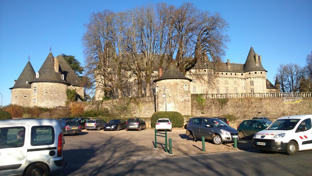 Auberge De La Marquise Arnac-Pompadour Bagian luar foto
