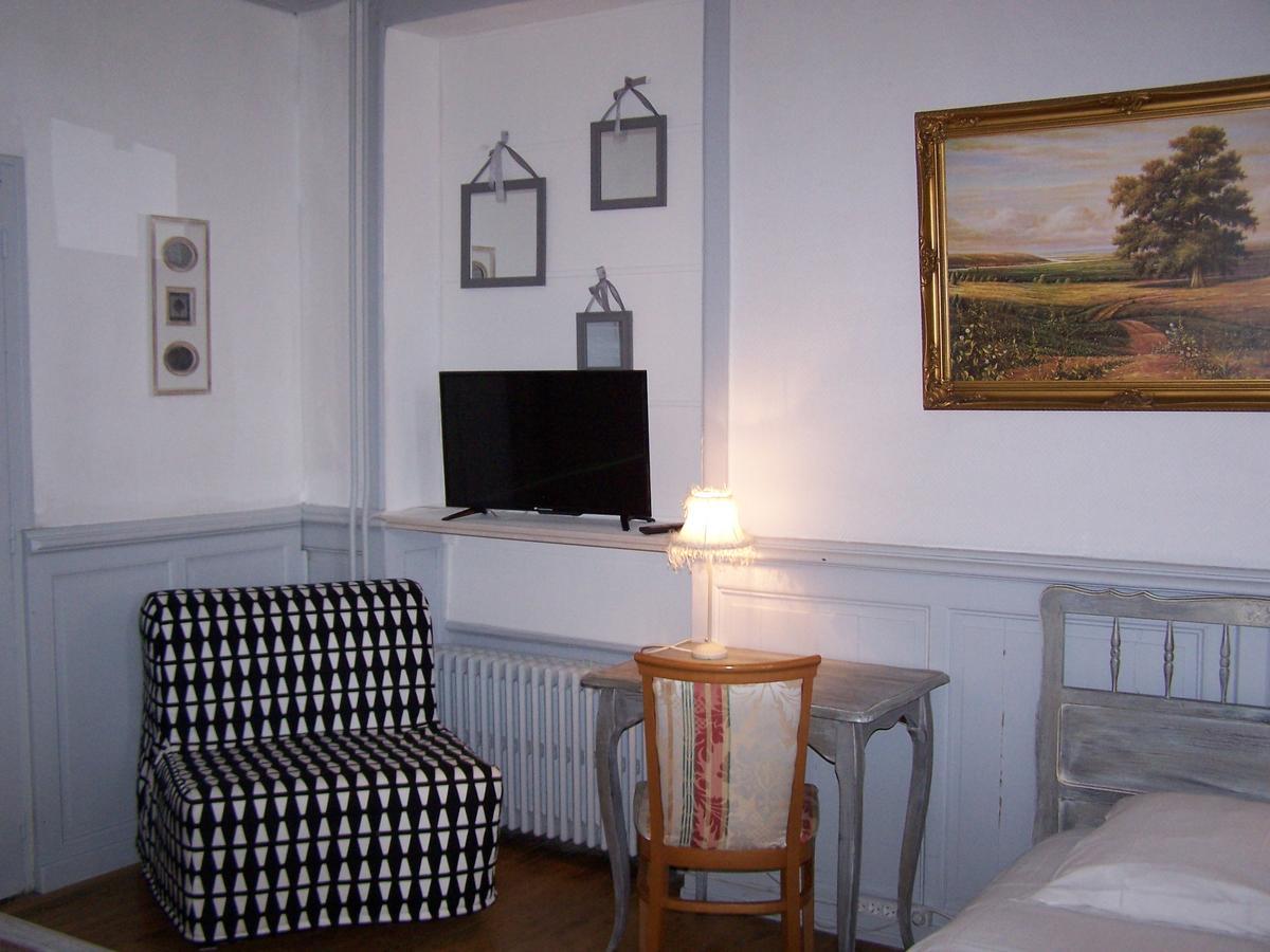 Auberge De La Marquise Arnac-Pompadour Bagian luar foto