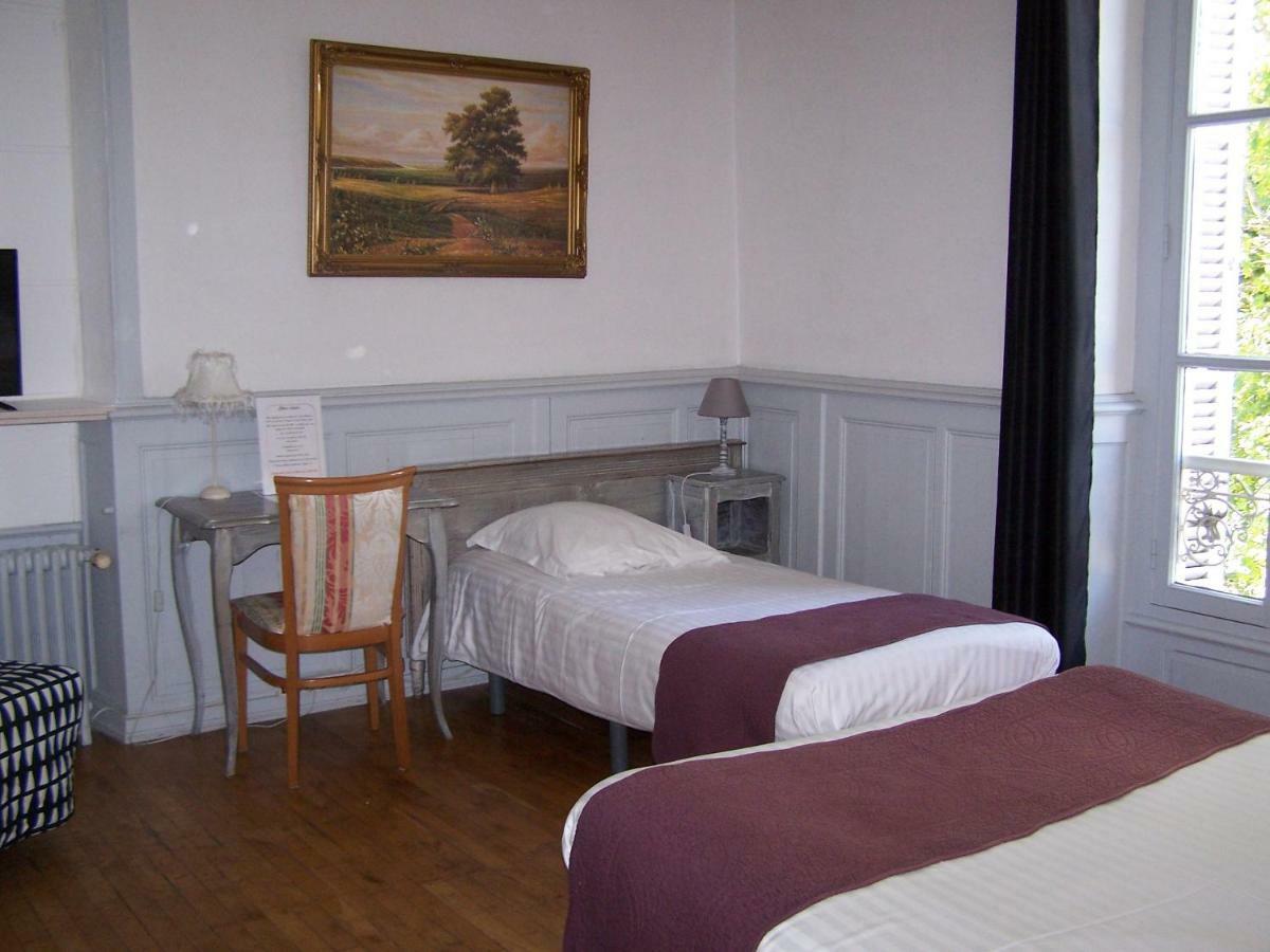 Auberge De La Marquise Arnac-Pompadour Bagian luar foto